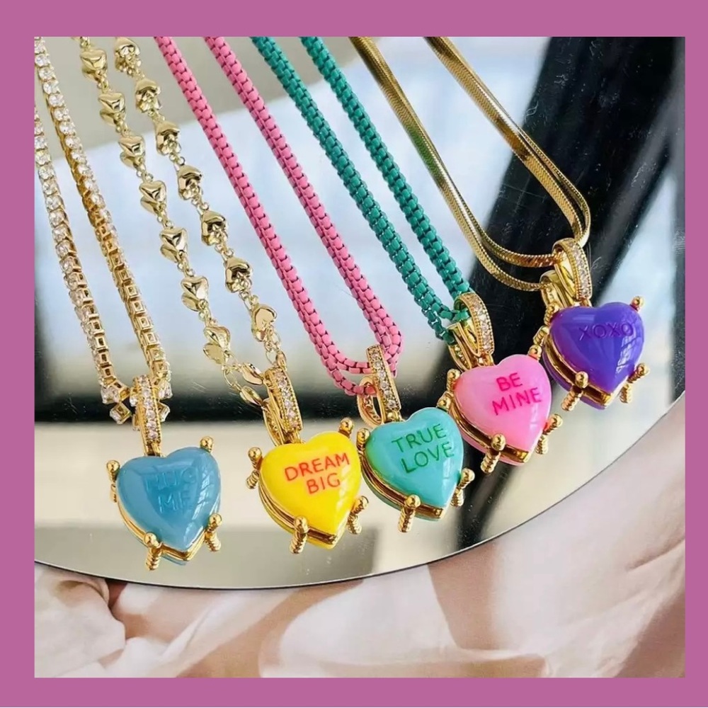 Cubic zirconia chain and heart candy pendant